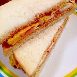 カニカマふわ卵サンドイッチ